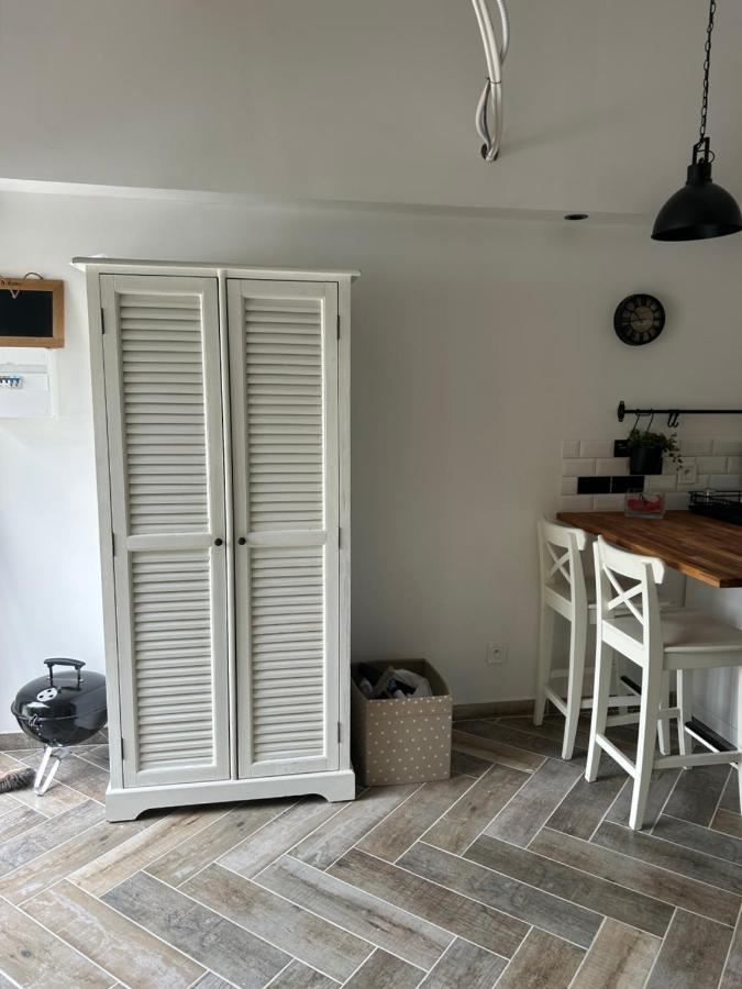 Charmant Studio Dans Villa - Jardin Privatif . La Seyne-sur-Mer Luaran gambar